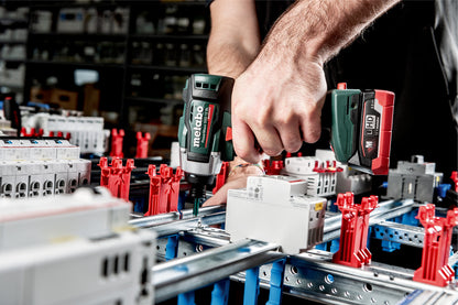 Avvitatore a Batteria a Massa Battente Metabo SSD 12 BL
